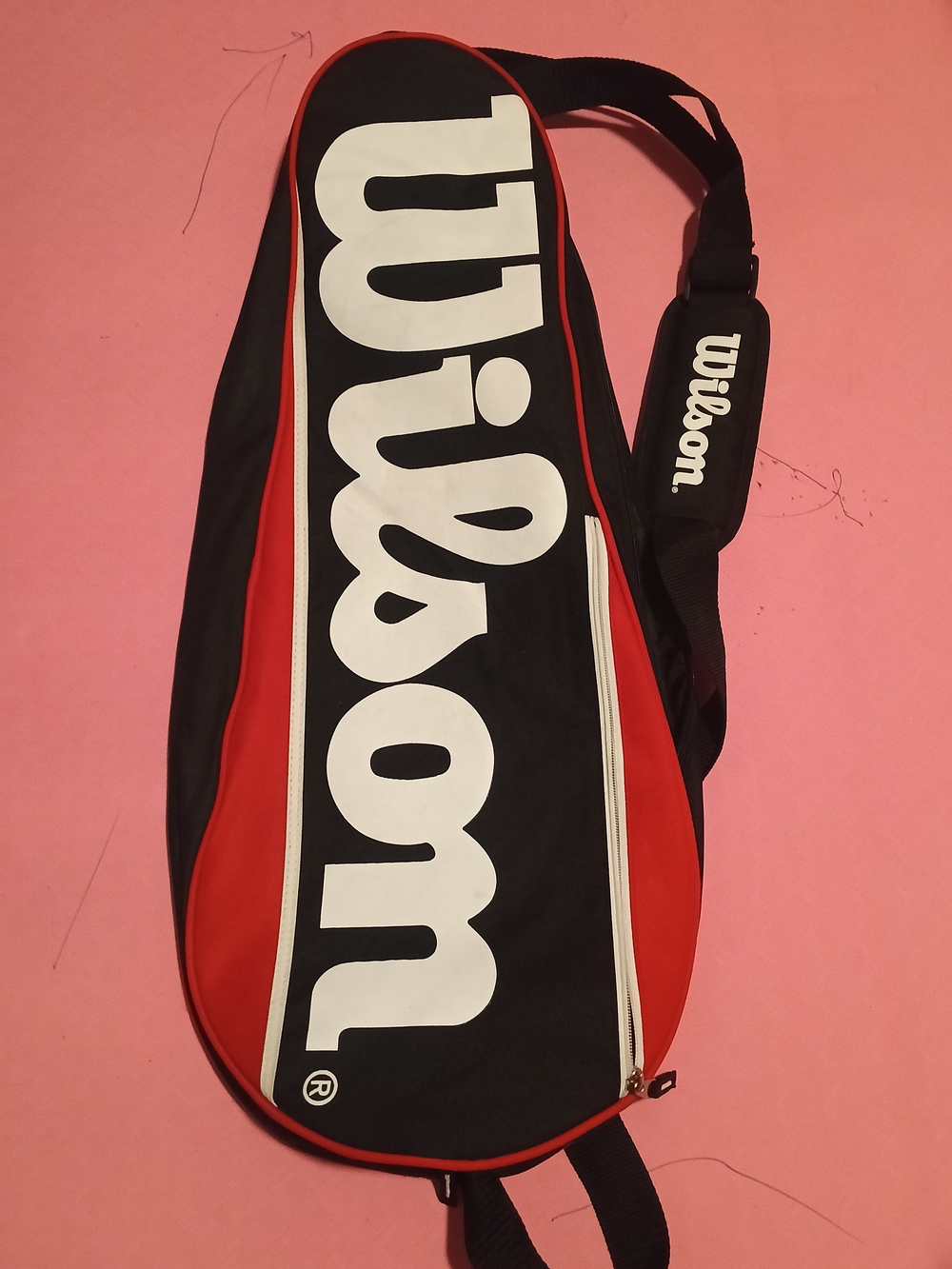Wilson Men’s Red and Black Tennis Racket Bag Used .